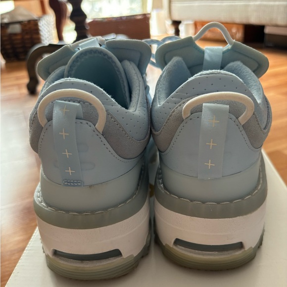 Jordan Air Mae
Celestine Blue (Women's) - Picture 15 of 16